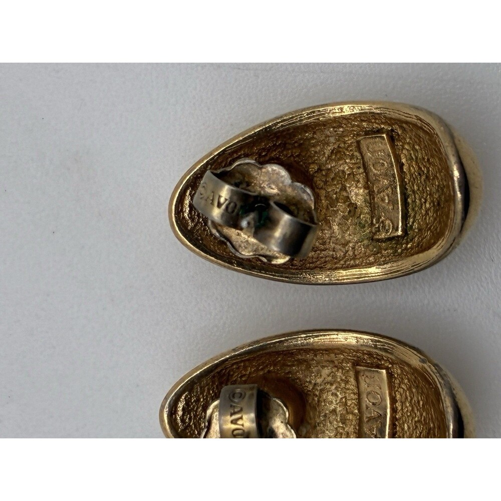 Avon Gold Tone Teardrop Stud Pierced Earrings Signed Huggie Classic VTG - Picture 6 of 9